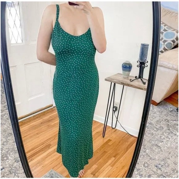 Reformation Dresses & Skirts - Reformation Avalon Green Polka Dot‎ Midi Dress Size 10